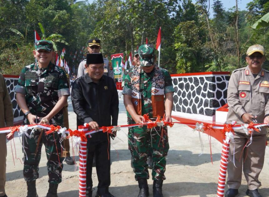 Kolaborasi TNI dan Rakyat, Jembatan Garuda Suci di Cikembar Rampung 35 Hari