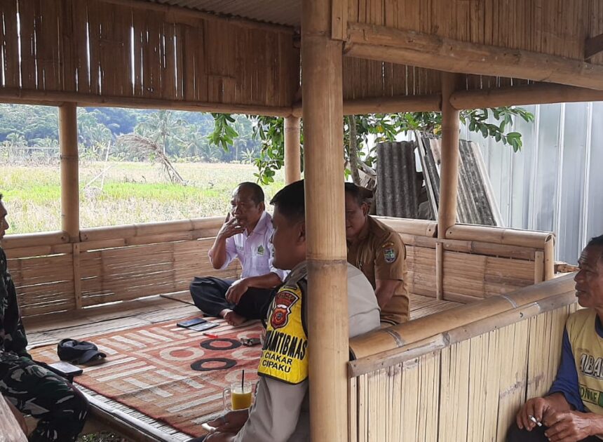 Polsek Cipaku Intensifkan Sambang dan Silaturahmi, Ajak Masyarakat Dukung Ketahanan Pangan dan Jaga Kamtibmas