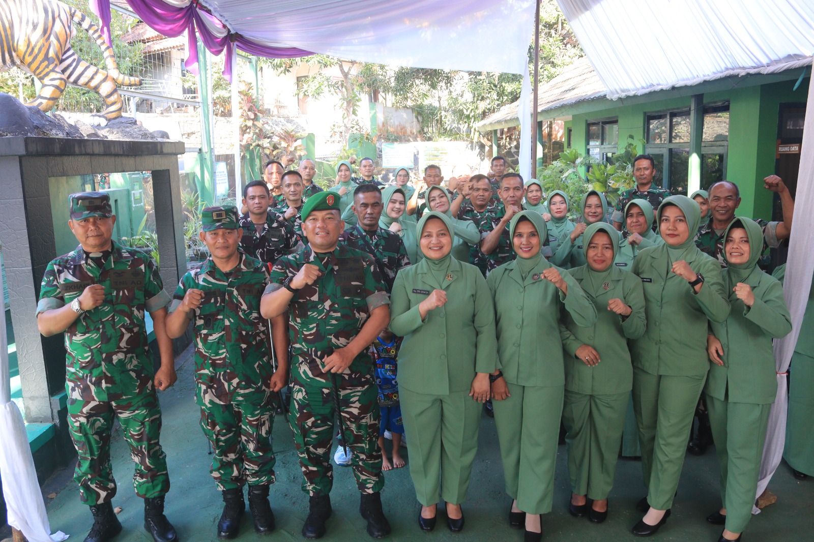 Bersama Ketua Persit, Dandim 0611/Garut Kunker ke Wilayah Selatan Garut