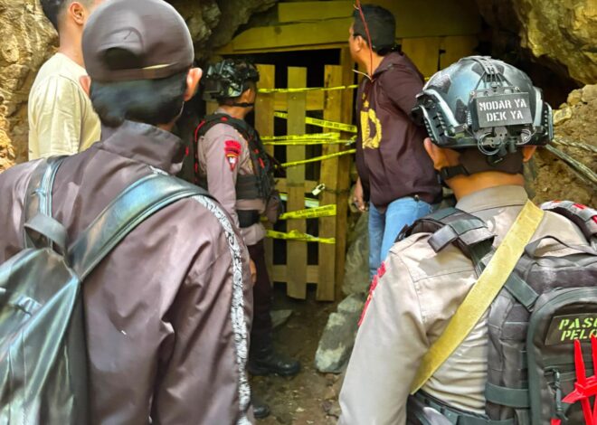 DITRESKRIMSUS POLDA GORONTALO POLICE LINE LUBANG TAMBANG DAN TROMOL PENGOLAHAN EMAS DI GORONTALO UTARA