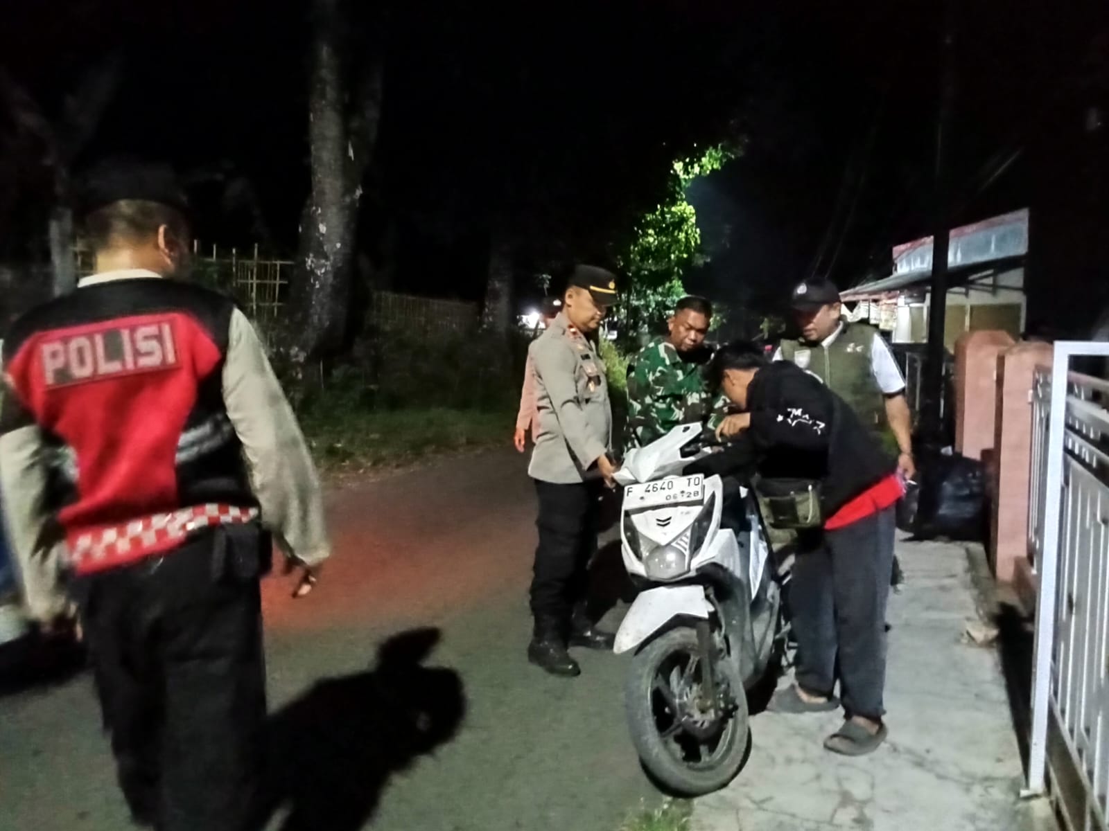 Polsek Gegerbitung Gelar Cipta Kondisi dan KRYD untuk Menjaga Stabilitas Kamtibmas di Wilayah Gegerbitung 