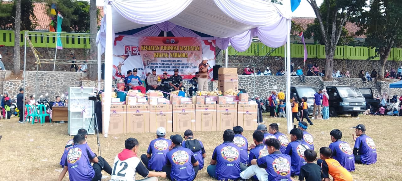 Polsek Kawali Pastikan Jalan Sehat HUT RI ke-81 di Desa Awiluar Berjalan Aman dan Kondusif