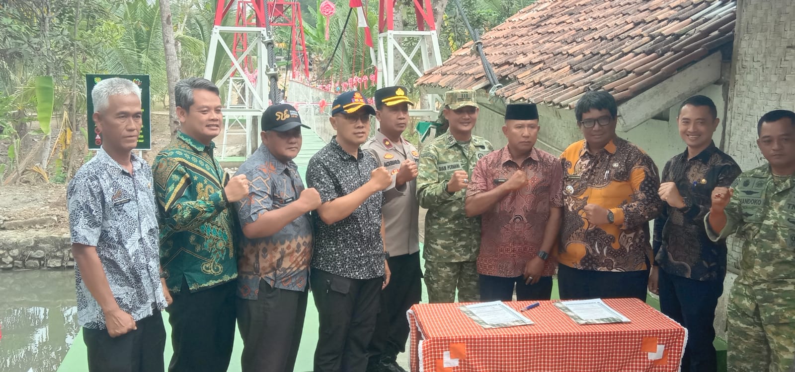 Polsek Banjarsari Hadir dalam Peresmian Jembatan Perintis Garuda, Dukung Sinergitas TNI-Polri untuk Masyarakat
