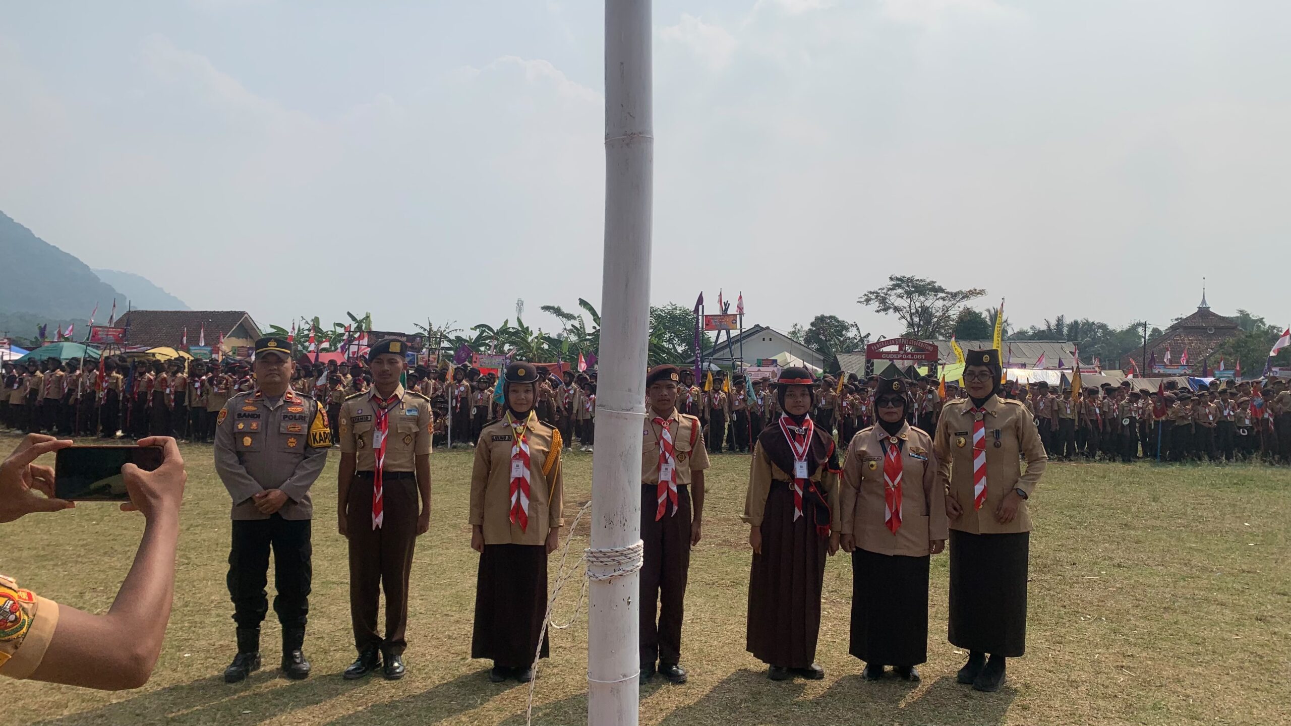 Kapolsek Gegerbitung Berikan Motivasi & Pesan Kamtibmas Kepada Peserta Hari Jadi Pramuka Ke 65 Tahun 2026