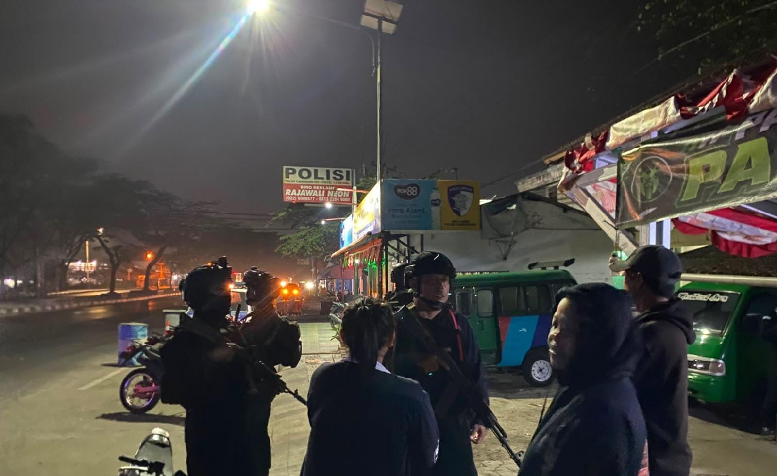 Patroli Harkamtibmas Brimob Jabar, Jaga Kamtibmas hingga Dini Hari