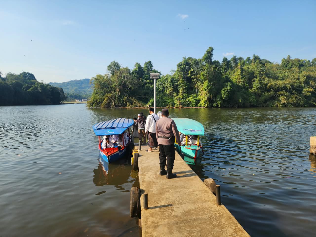 Polsek Panjalu Tingkatkan Monitoring Wisatawan, Pastikan Keamanan Pengunjung Situ Lengkong