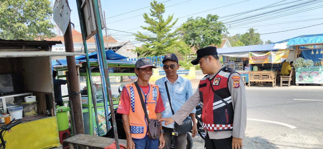 Prekat Polsek Banyusari Sosialisasikan Bahaya TPPO