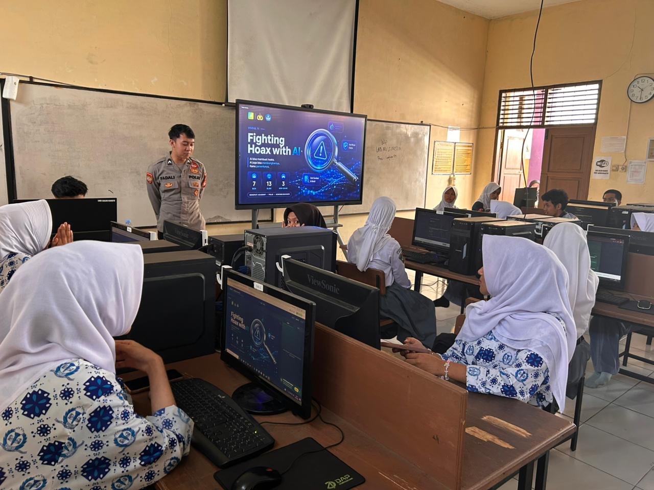 Polres Ciamis Edukasi Pelajar tentang Pemanfaatan dan Bahaya AI, Dorong Generasi Muda Bijak di Era Digital