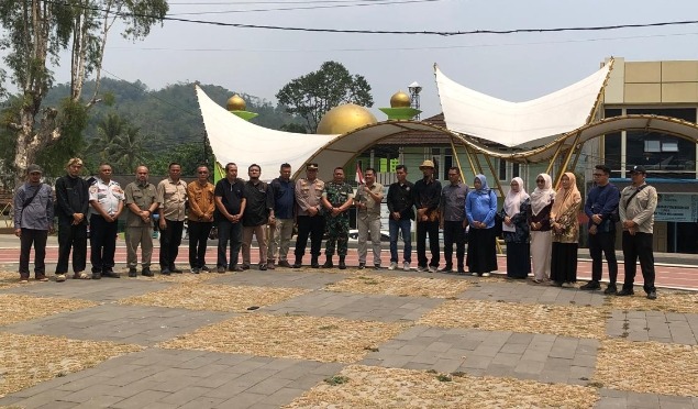 Pemkab Sukabumi Matangkan Persiapan Festival Bonsai Nasional di Alun-alun Bojonglopang