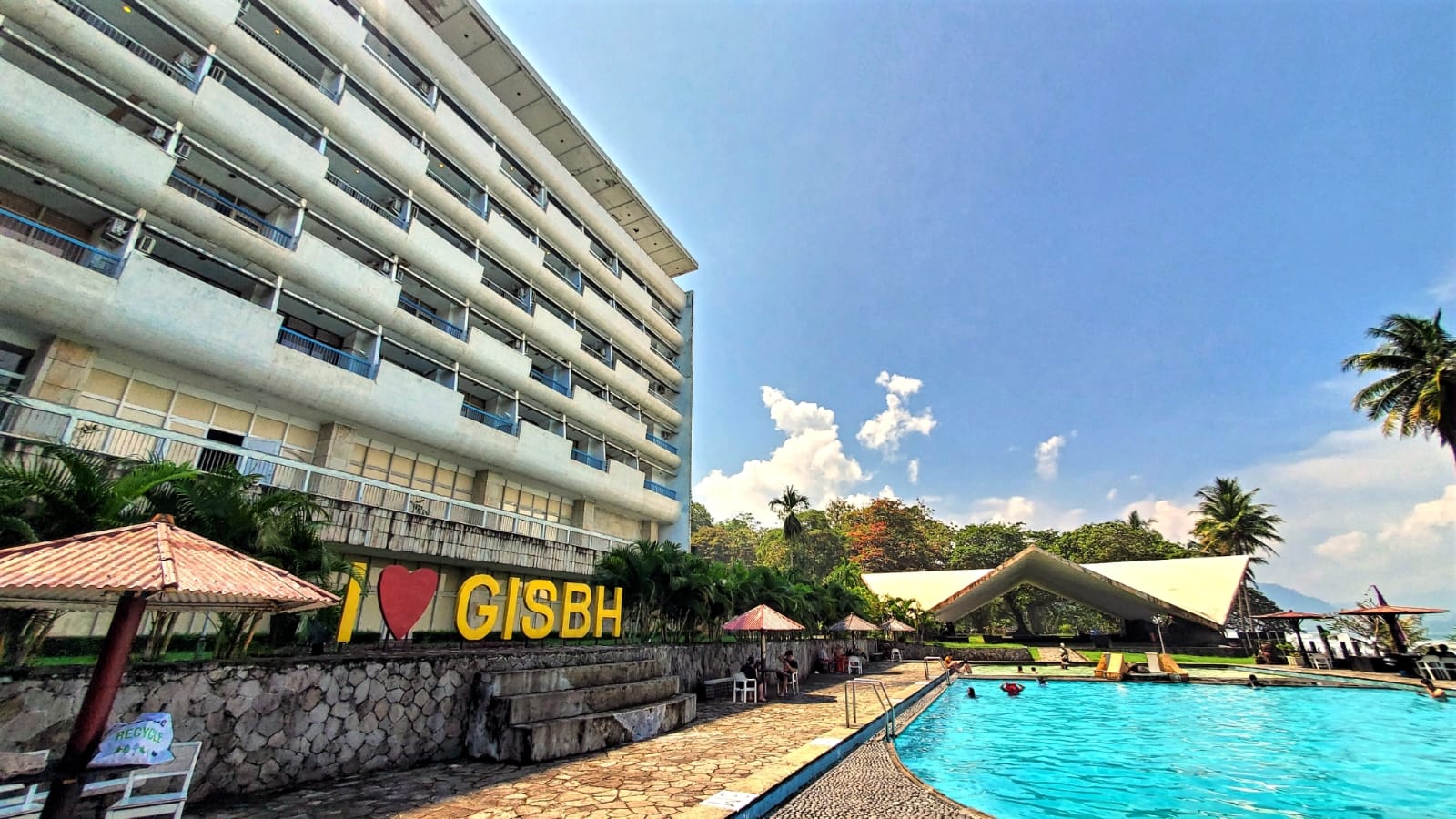 Taat Pajak, Grand Inna Samudra Beach Hotel Sabet Dua Penghargaan di Gebyar Sipenyu Sukabumi