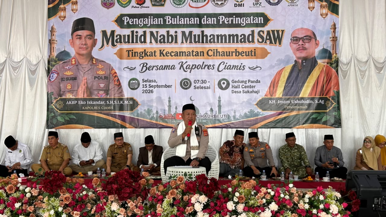 Polsek Cihaurbeuti Hadiri Pengajian Bulanan, Sampaikan Pesan Kamtibmas kepada Ribuan Jamaah