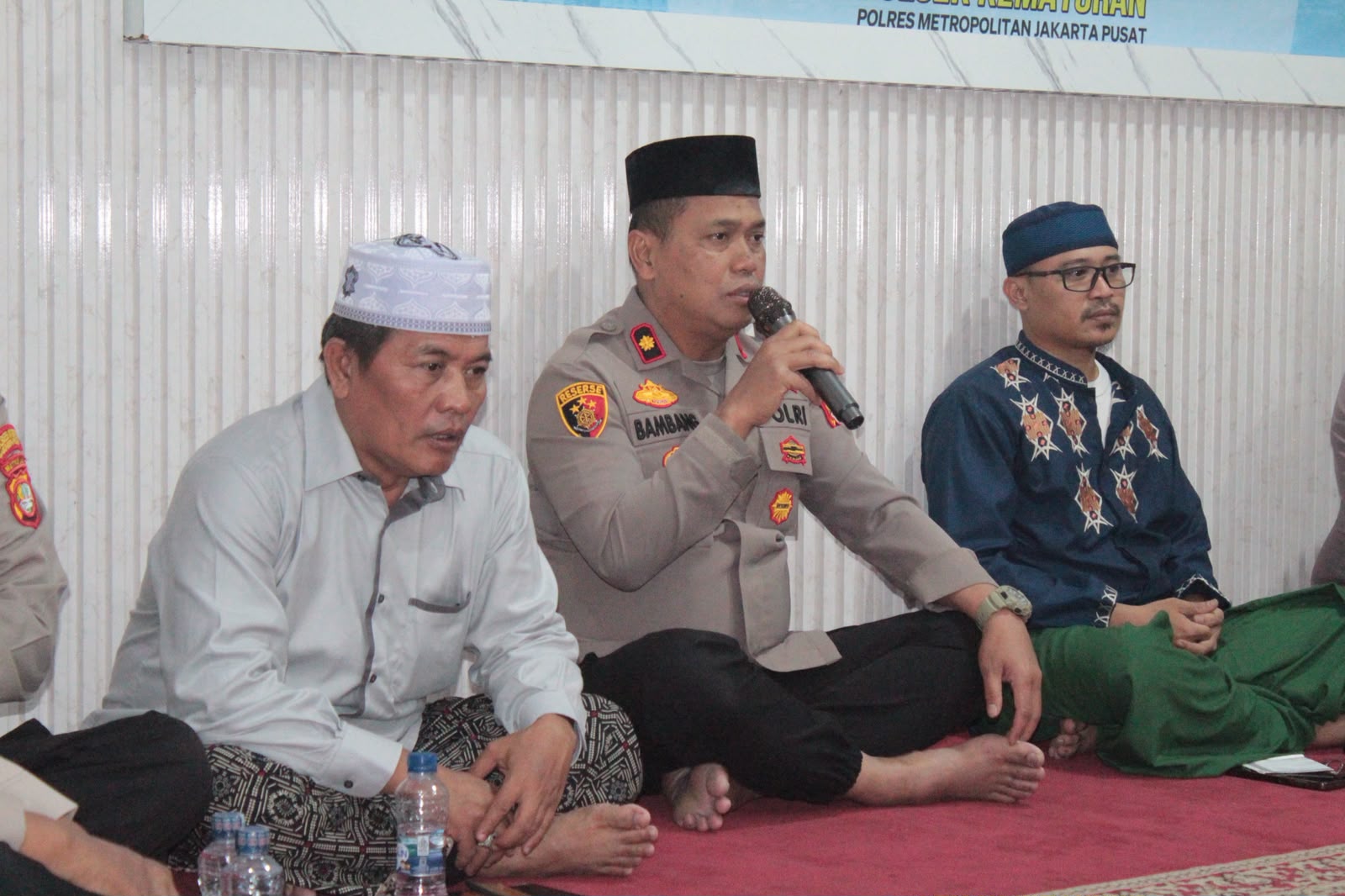 Doa Bersama dan Santunan, Polsek Kemayoran Hadir Berbagi Kebahagiaan Bersama Anak Yatim