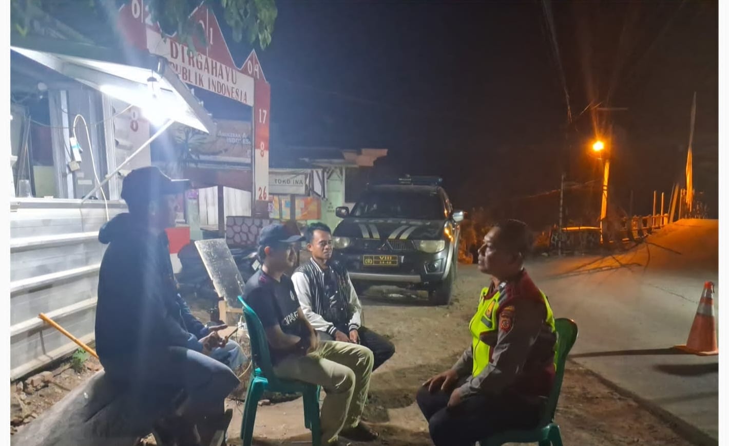 Anggota Polsek Pangkalan Laksanakan Sosialisasi Kepada Masyarakat demi Ingatkan Bahaya Judi Online