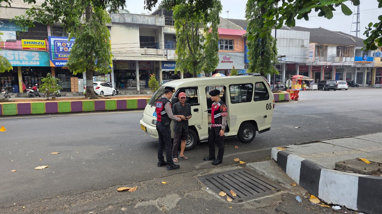 Sat Samapta Polres Ciamis Patroli Cegah Premanisme di Terminal Ciamis